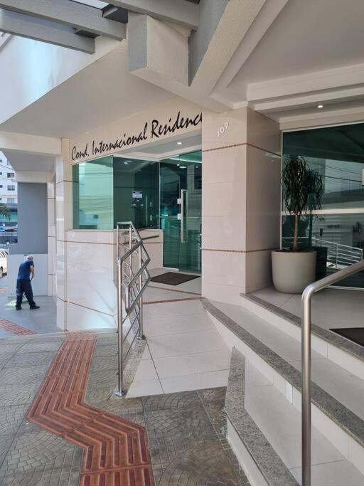Piscina A Beira-Mar, Tranquilidade E Qualidade No Melhor De Bc Balneario Camboriu Exterior foto