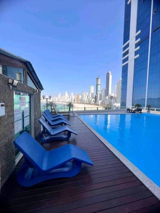 Piscina A Beira-Mar, Tranquilidade E Qualidade No Melhor De Bc Balneario Camboriu Exterior foto