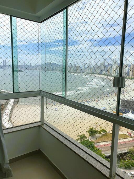 Piscina A Beira-Mar, Tranquilidade E Qualidade No Melhor De Bc Balneario Camboriu Exterior foto