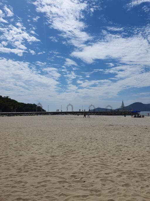 Piscina A Beira-Mar, Tranquilidade E Qualidade No Melhor De Bc Balneario Camboriu Exterior foto