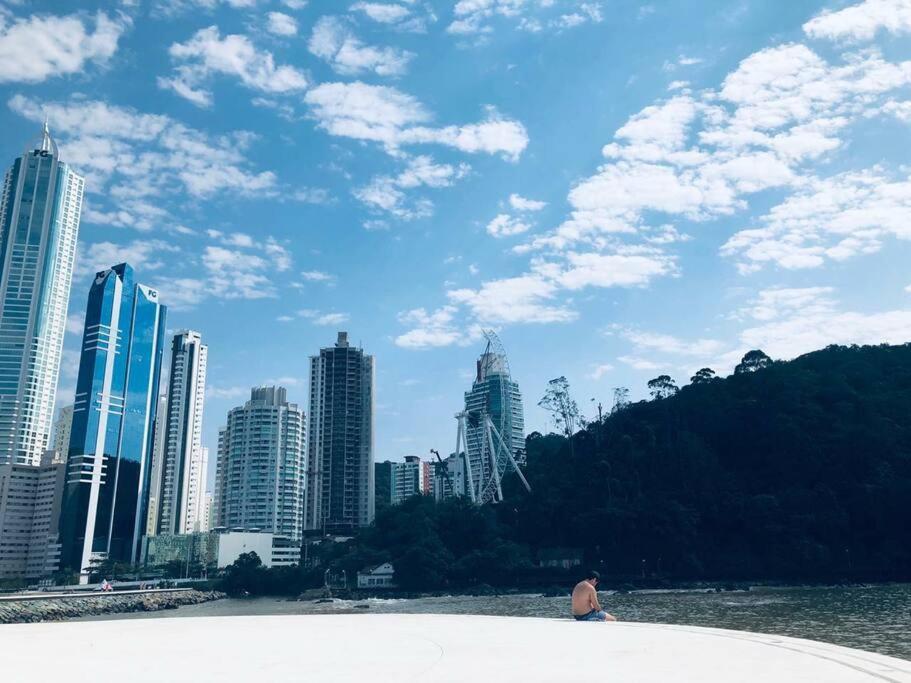 Piscina A Beira-Mar, Tranquilidade E Qualidade No Melhor De Bc Balneario Camboriu Exterior foto