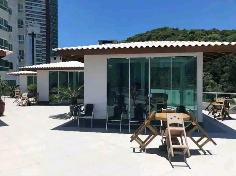 Piscina A Beira-Mar, Tranquilidade E Qualidade No Melhor De Bc Balneario Camboriu Exterior foto