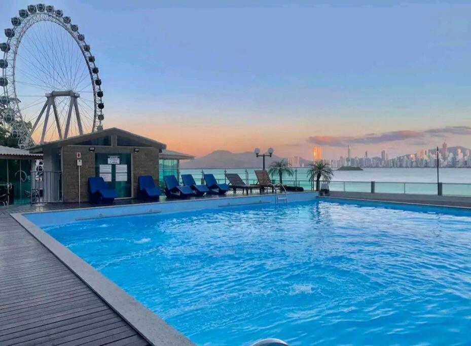 Piscina A Beira-Mar, Tranquilidade E Qualidade No Melhor De Bc Balneario Camboriu Exterior foto